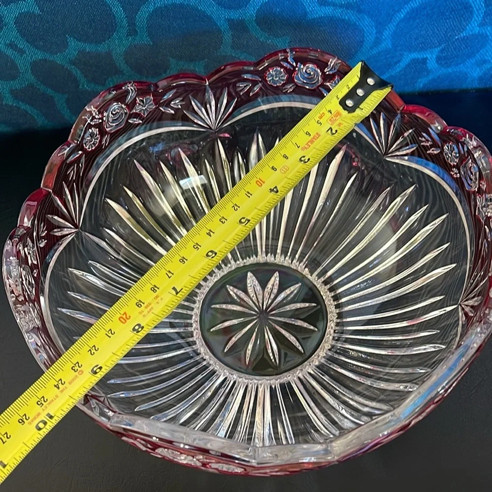Elegant Oneida Red and Clear Crystal Bowl 9.5” centerpiece - Picture 2 of 7